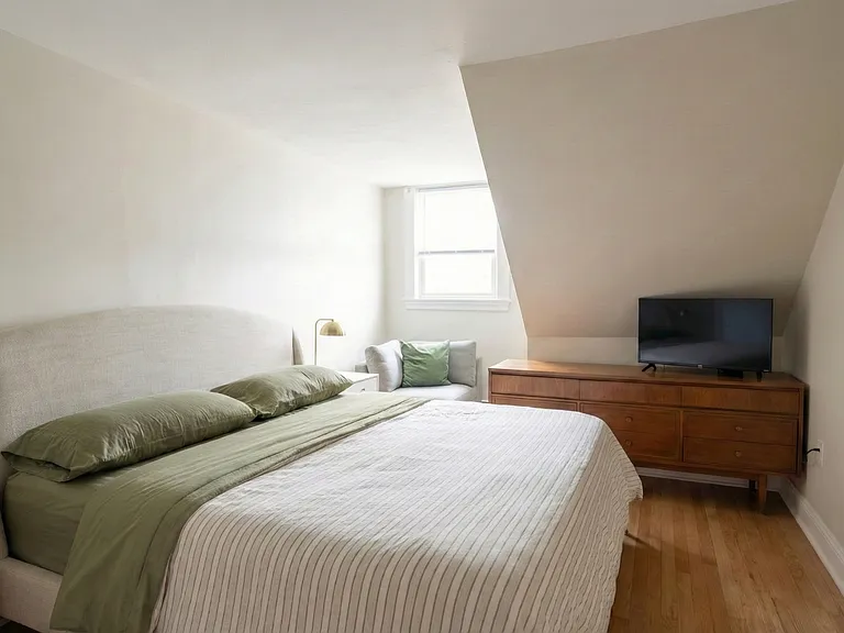 20 Fellsway W — Photo 8