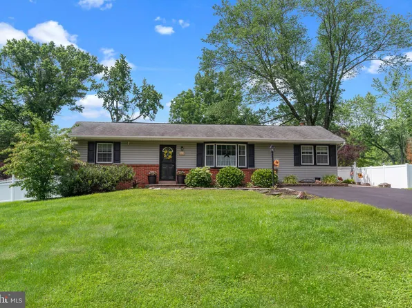 2256 Patty Ln, Warrington, PA 18976