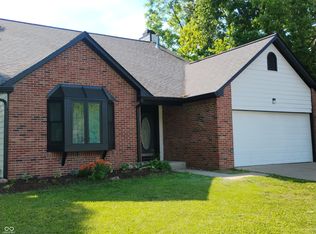 6706 Oak Lake Dr, Indianapolis, IN 46214