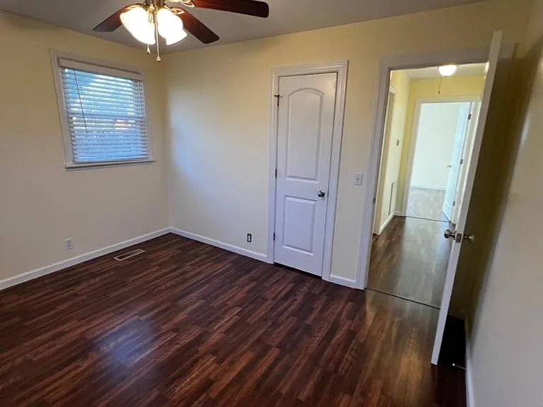 6325 Thunderbird Dr — Photo 10