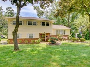 14 Baumer Rd, Sayreville, NJ 08872