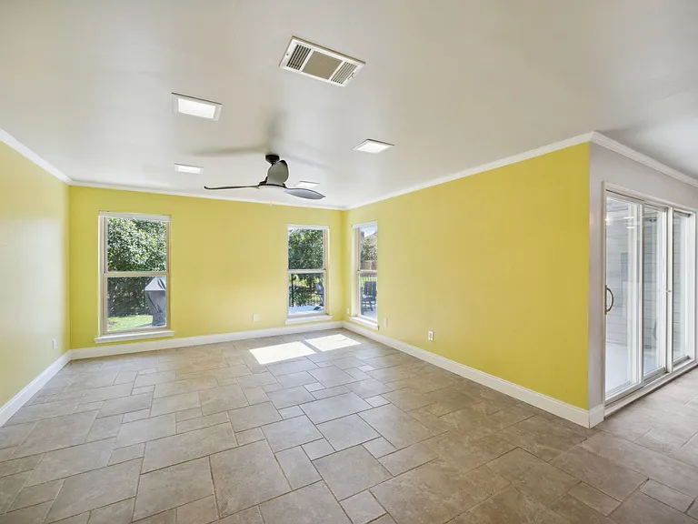 6524 Pheasant Run Rd — Photo 12