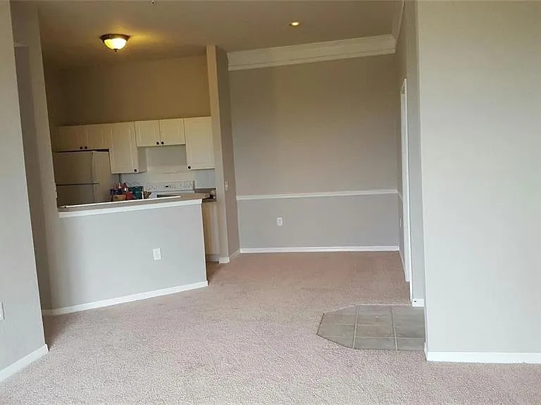 5168 Northridge Rd #311 — Photo 1