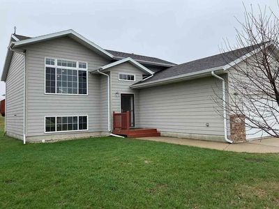 3617 Jackson Ave, Spirit Lake, IA, 51360