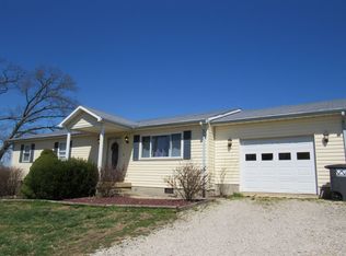 70 Lake Dr, Vine Grove, KY 40175