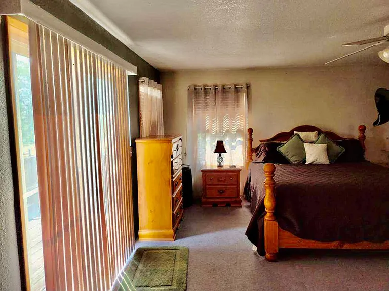 4616 Peck Dr — Photo 19