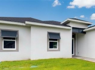 6048 Stratton Rd, Fort Myers, FL 33905