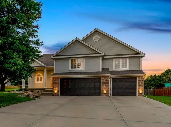 9105 N Kansas Ct, Kansas City, MO 64156