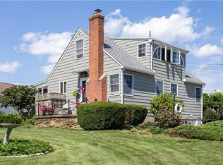 13 Starfish Dr, Narragansett, RI 02882
