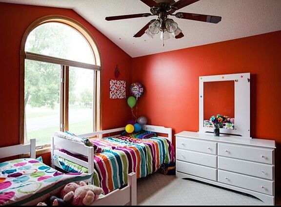 Bed room /office. Closet
