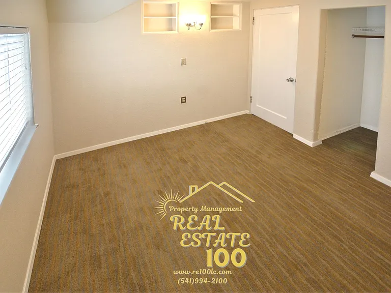 2065 NW 34th St #1 — Photo 13