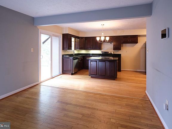 4th image of 9046 Naygall Rd