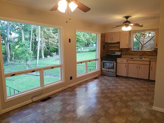 5th image of 842 Ivyhill Dr