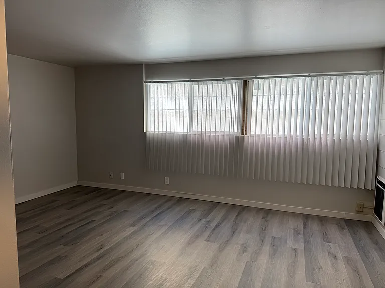 219 Queen Anne Ave N #304 — Photo 4