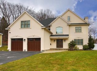 100 Drumlin Rd, Newton, MA 02459