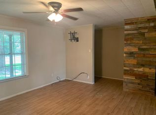 112 Holiday Blvd, Pineville, LA 71360