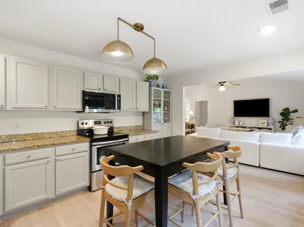 569 Hainsworth Dr, Charleston, SC 29414