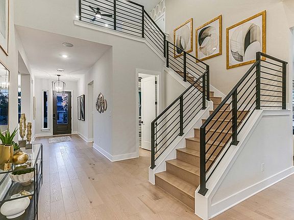 The Presidio - Foyer