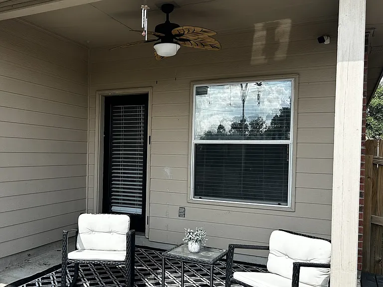 12118 Lamar Brg — Photo 28