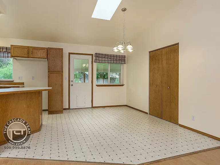 6715 N Louvonne Dr — Photo 7