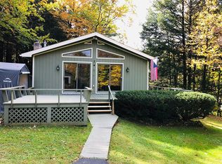 302 Cranes Hollow Rd, Amsterdam, NY 12010