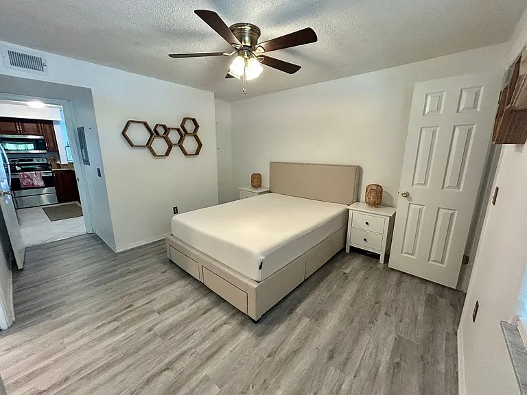 2400 Feather Sound Dr #827 — Photo 15