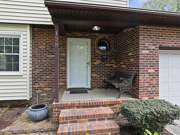 2nd image of 128 Gwynn Cir