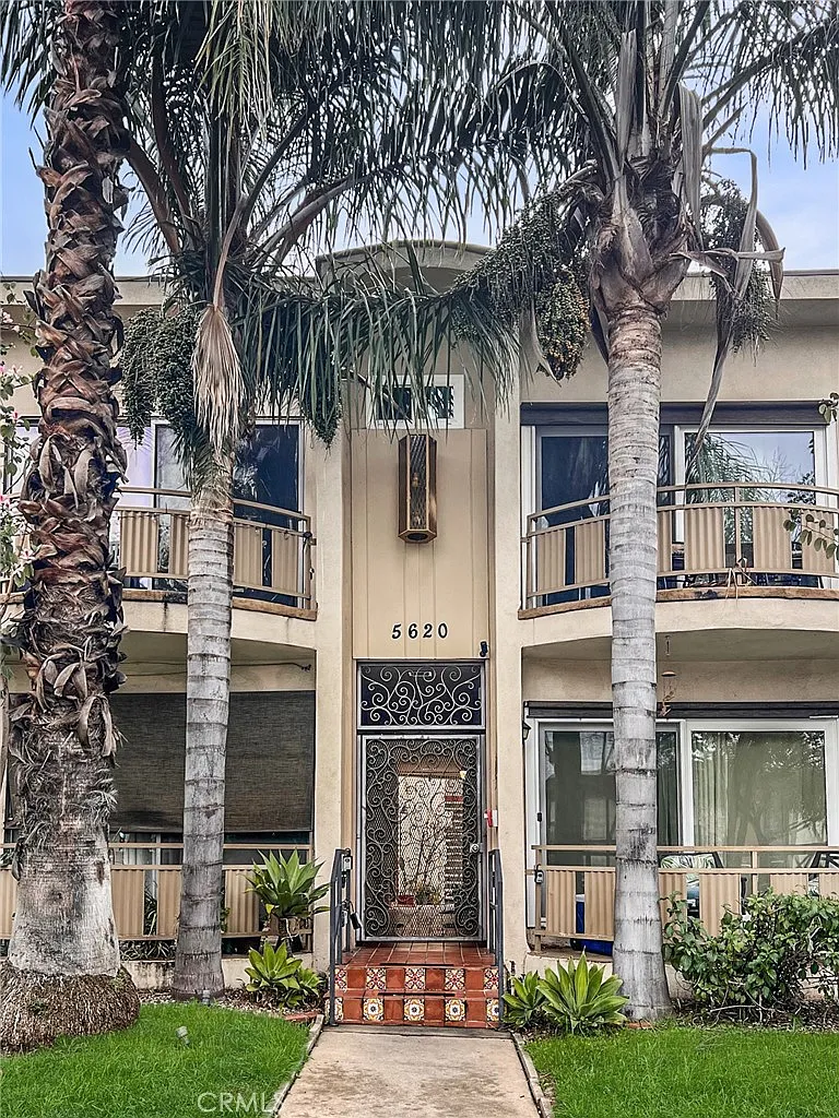 2 bed, 1.5 bath, 1000 sqft, $2,750 — Photo 1