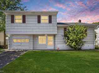 56 Liberty St, Clark, NJ 07066