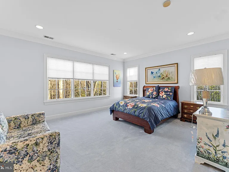 8541 Old Dominion Dr — Photo 27