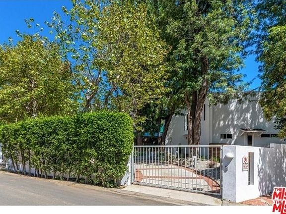4th image of 3074 Franklin Canyon Dr