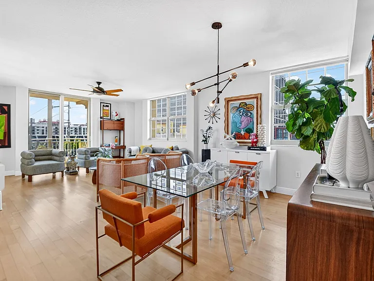 610 Clematis St #424 — Photo 4