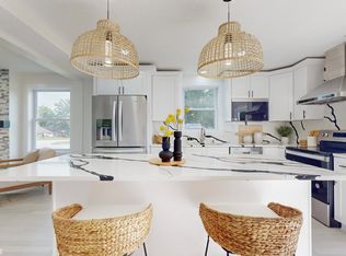 546 6th Ave S, Hopkins, MN 55343