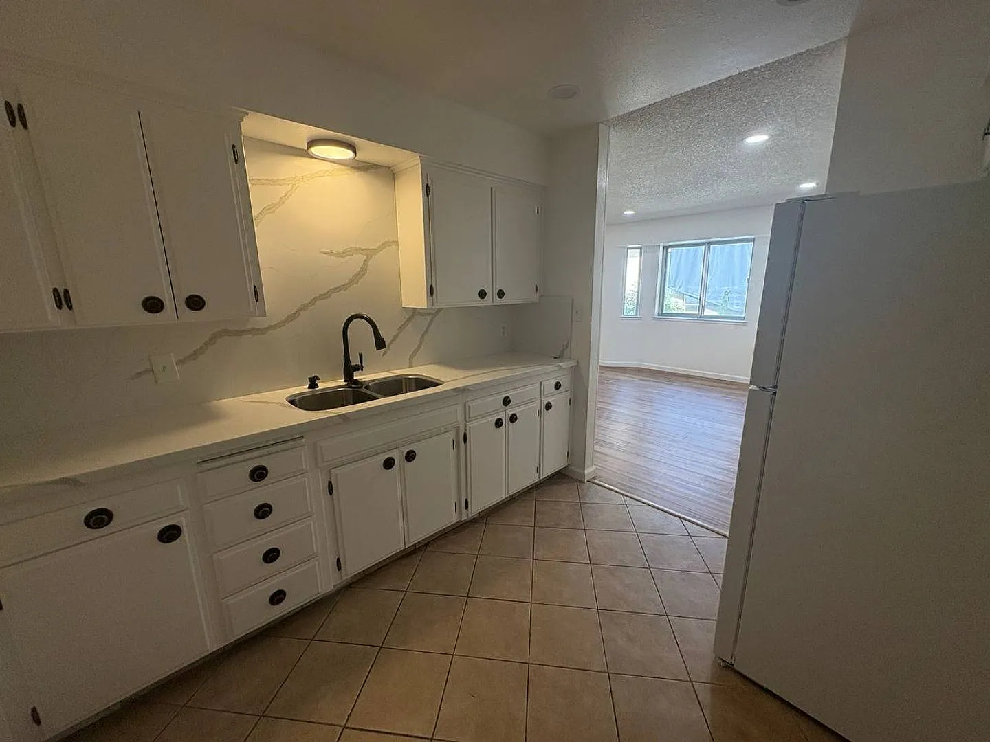 Comfortable 2-bedroom, 2-bath Home in Fresno, CA! — Photo 3