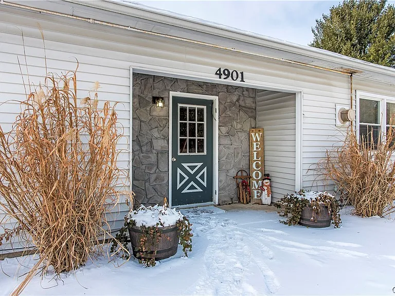4901 Creaser Rd #LEFT — Photo 4