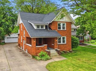 608 Chestnut Blvd, Cuyahoga Falls, OH 44221