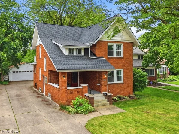 608 Chestnut Blvd, Cuyahoga Falls, OH 44221