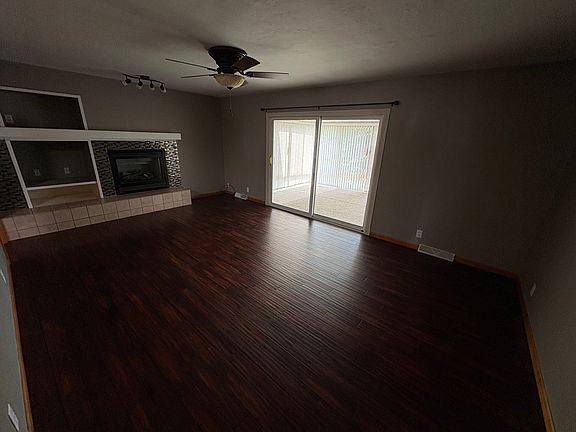 5th image of 6210 Walker Ave