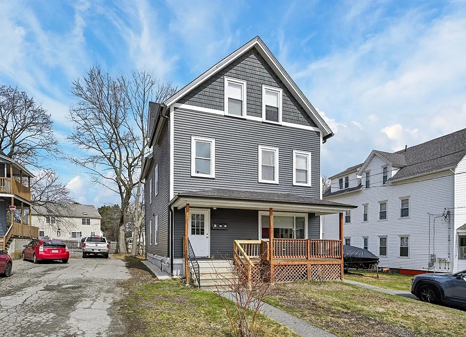 28 Ekman St #3