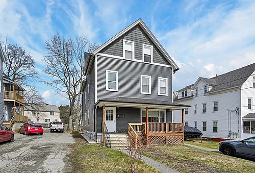28 Ekman St #1 Photo 1