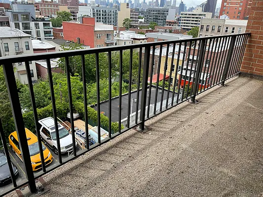 Rented by Metropolis International Realty Inc. | media 1