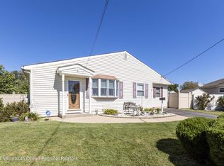 3 E Jack St, Hazlet, NJ 07730