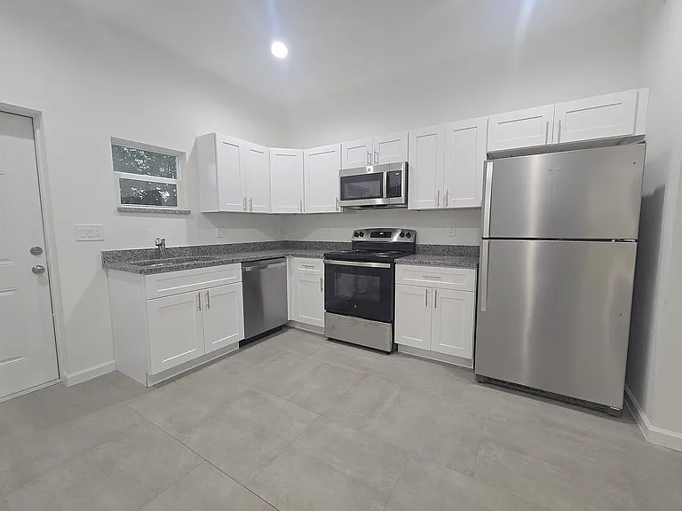 4111 8th St SW — Photo 14