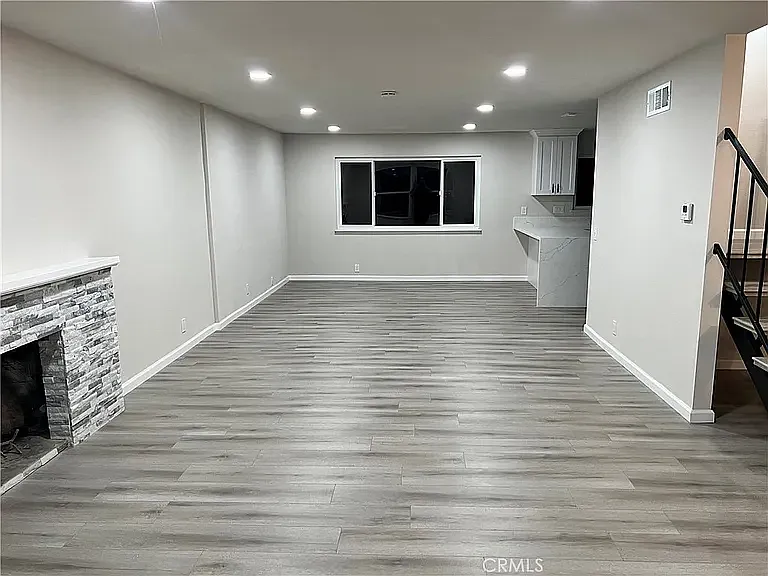 4750 Mariposa Dr — Photo 4