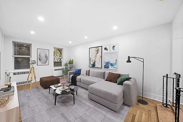 1st image of 161 E 91st St APT 1G