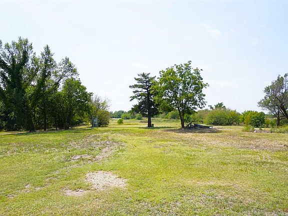 3rd image of 115 N Young