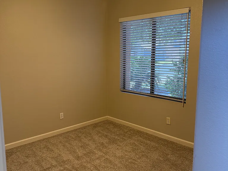 2813 E Runaway Bay Pl — Photo 15