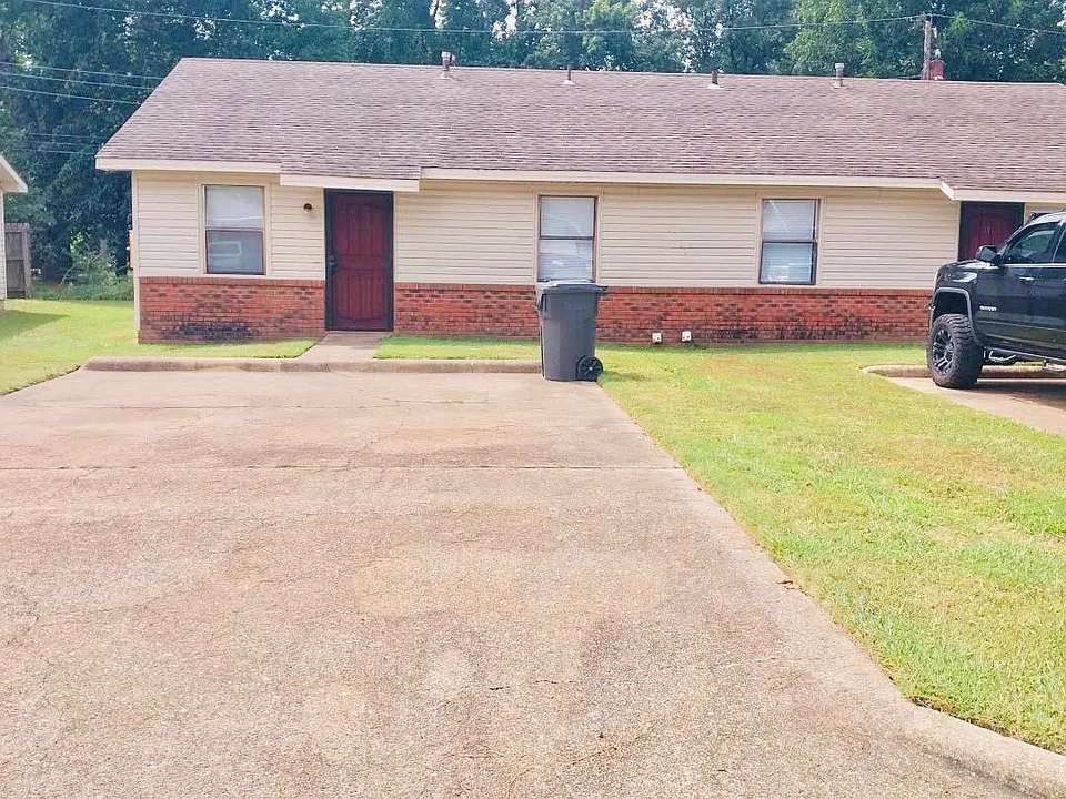 3309 Barrett Cir #B