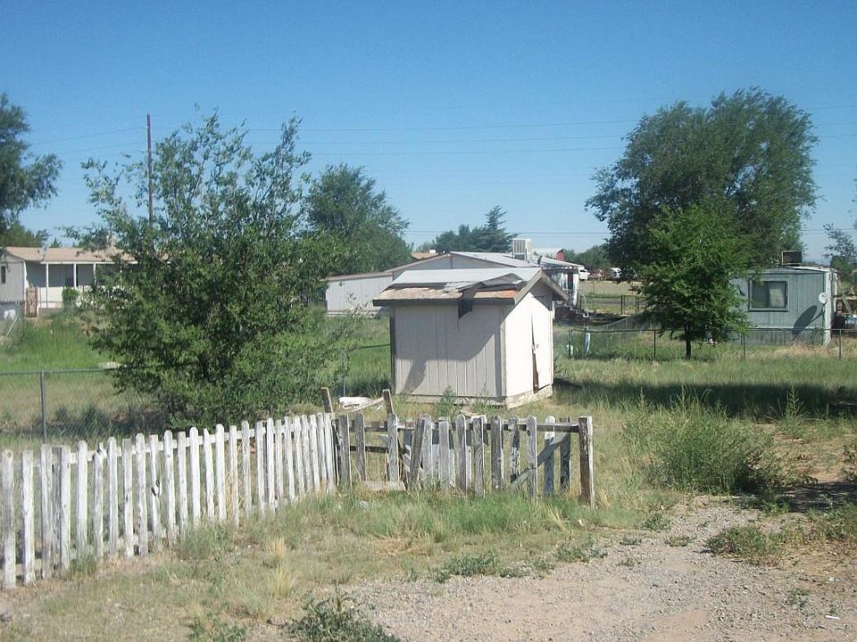 2nd image of 1650 Bottle Brush Dr