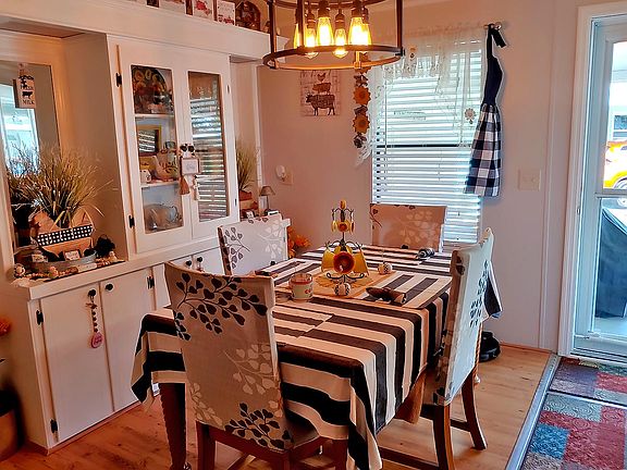 5th image of 20 Sea Fern Dr #227
